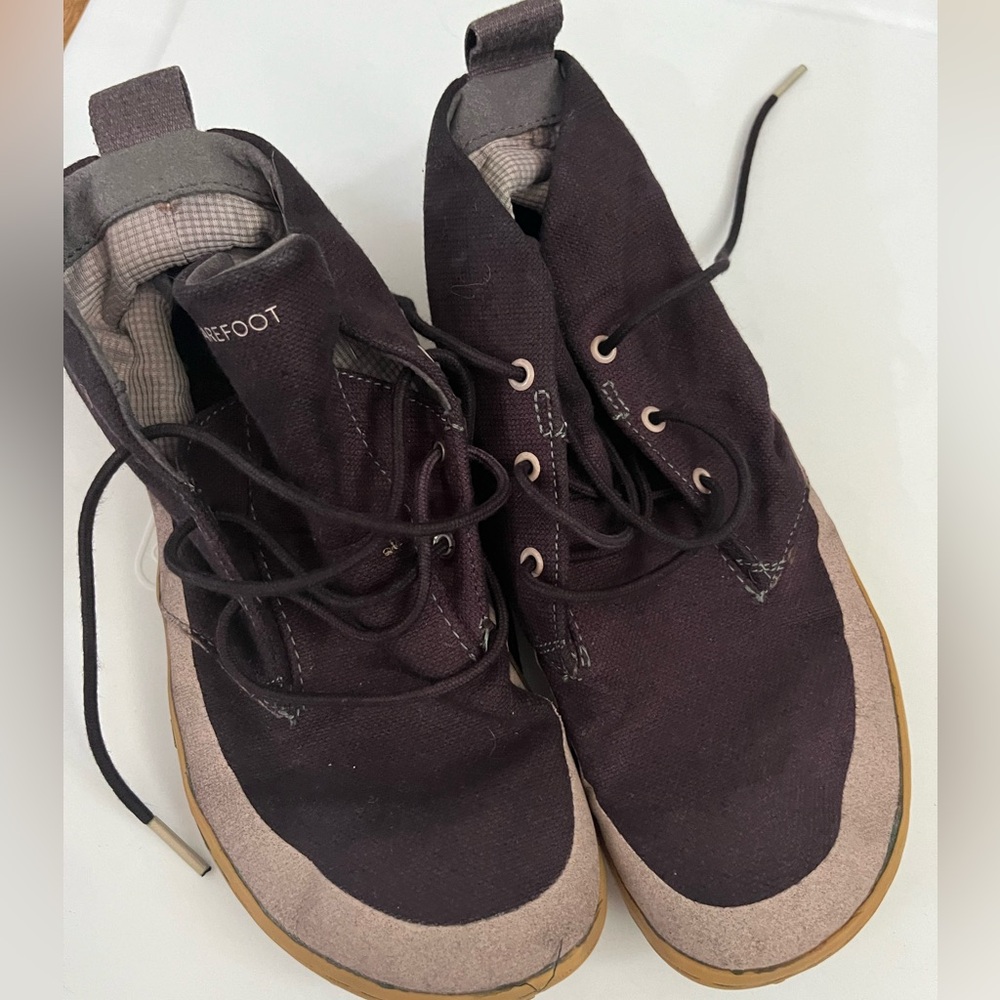 Vivo Barefoot Black and Tan Athletic Shoes